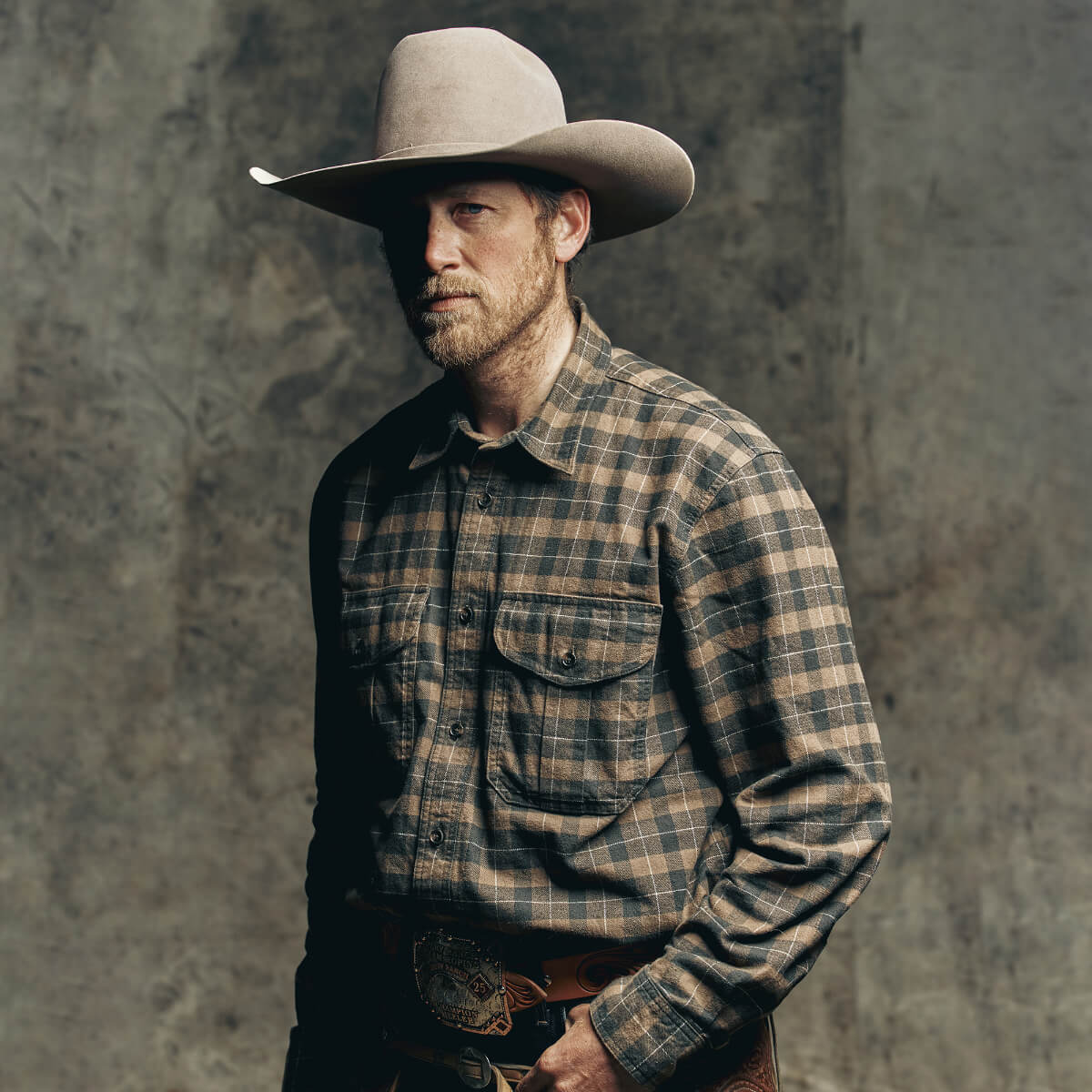 Filson Alaskan Guide Shirt Light Brown and Peat