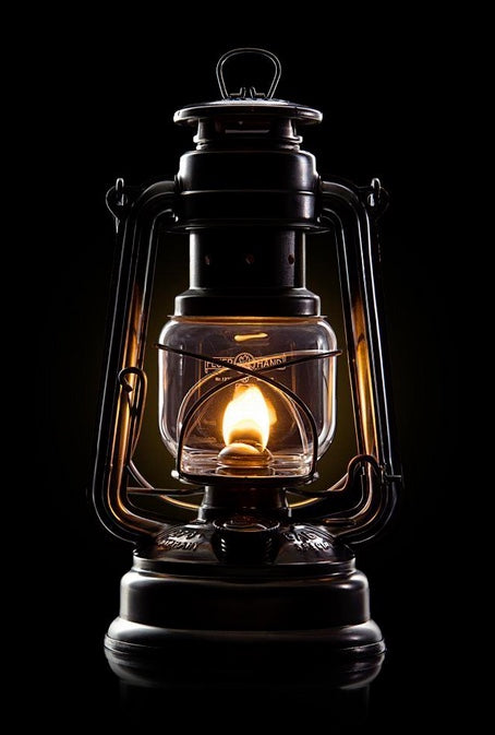 Feuerhand Storm Lantern, hurricane lantern, storm lantern